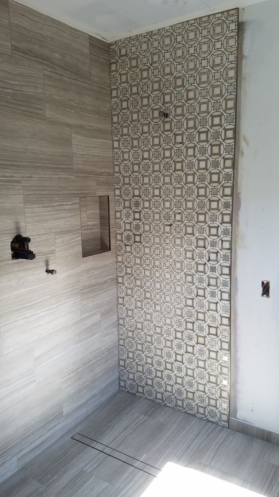 Mosaic Feature Shower Wall